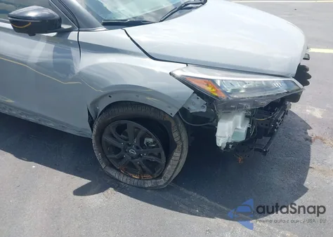 2022 Nissan Kicks Sr Xtronic Cvt z USA, uszkodzony, nr VIN 3N1CP5DV8NL491054